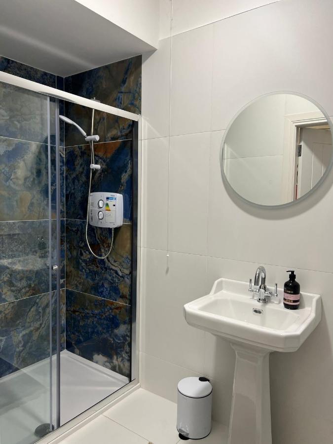 Riverfront Apartments At The Blue Goat Ramelton Buitenkant foto